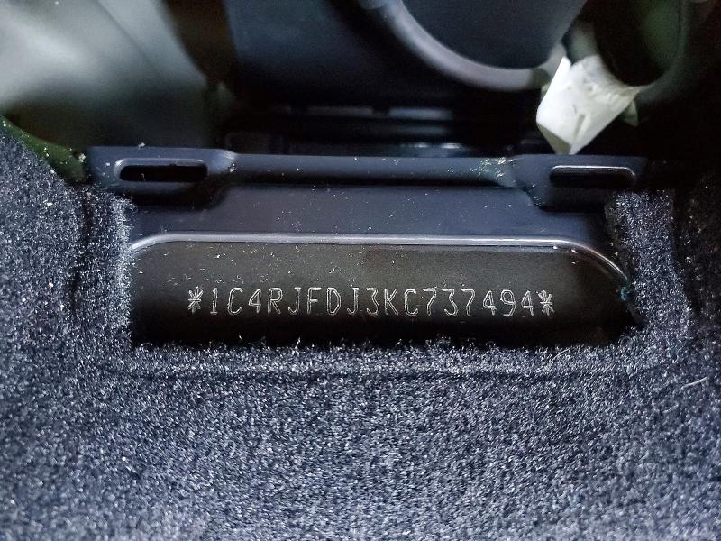 57720446 :رقم المزاد ، 1C4RJFDJ3KC737494 vin ، 2019 Jeep Grand Cherokee مزاد بيع