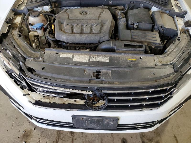 Продажа на аукционе авто 2018 Volkswagen Passat, vin: 1VWAA7A32JC016619, номер лота: 57204106