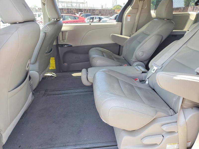 2015 Toyota Sienna მანქანა იყიდება აუქციონზე, vin: 5TDYK3DC9FS541444, აუქციონის ნომერი: 58628086