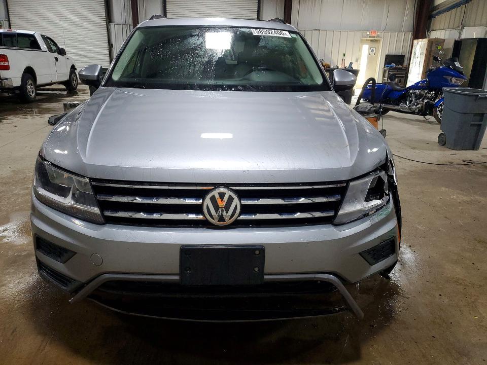 58592406 :رقم المزاد ، 3VV2B7AXXKM074454 vin ، 2019 Volkswagen Tiguan مزاد بيع
