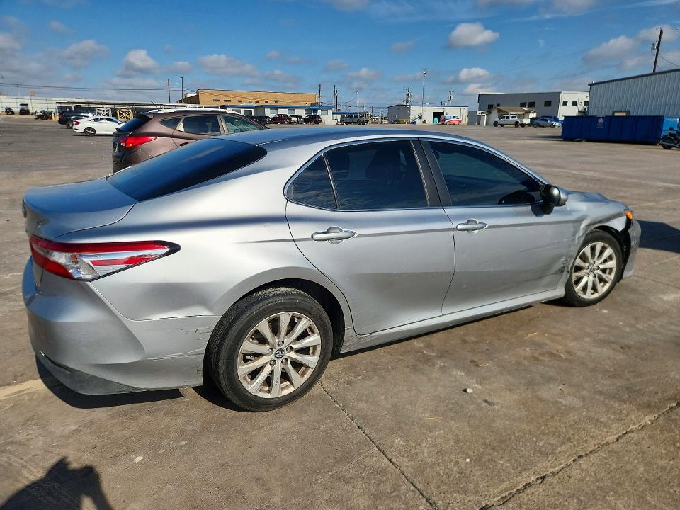 Aukcja sprzedaży 2018 Toyota Camry, vin: 4T1B11HKXJU131668, numer aukcji: 55918796