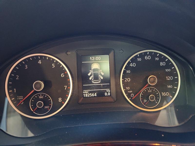 55193696 :رقم المزاد ، WVGBV7AX7BW001009 vin ، 2011 Volkswagen Tiguan مزاد بيع