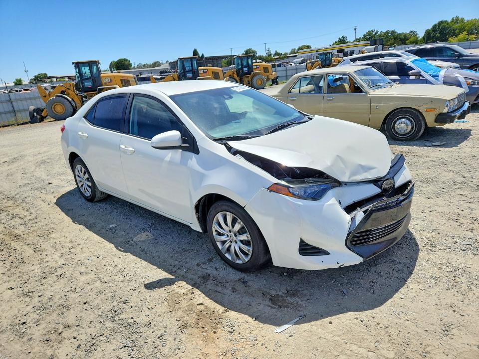 Продаж на аукціоні авто 2018 Toyota Corolla, vin: 5YFBURHE2JP769172, номер лоту: 59165826