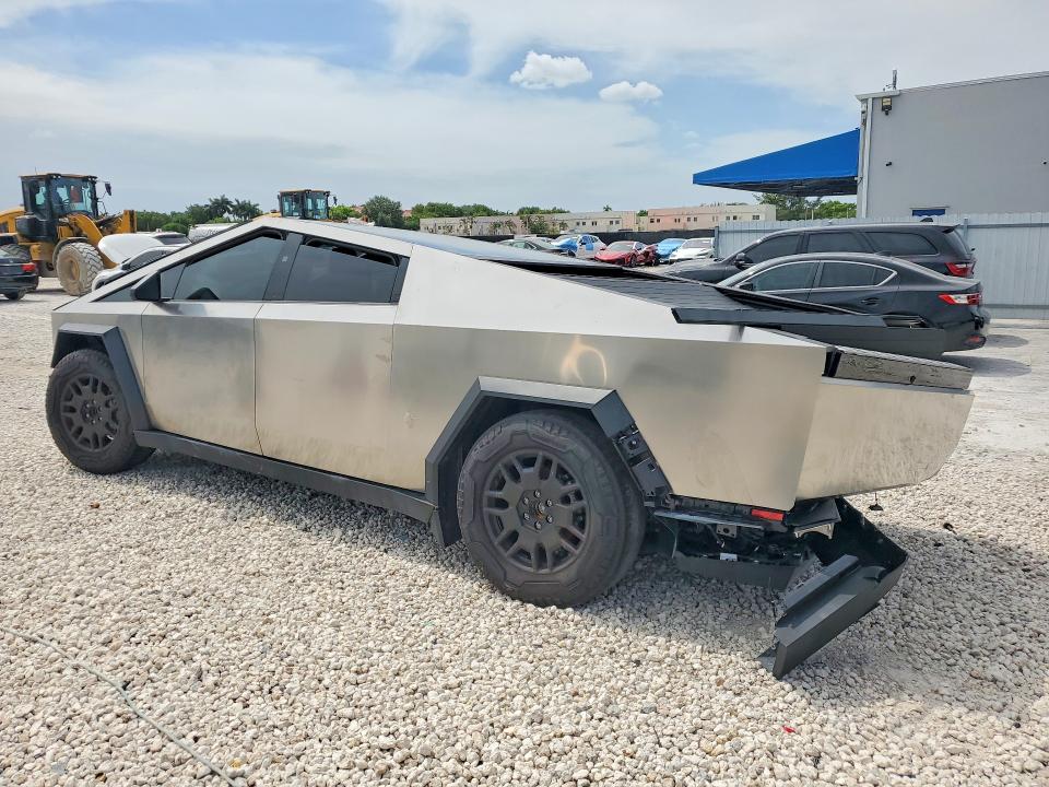 2024 Tesla Cybertruck მანქანა იყიდება აუქციონზე, vin: 7G2CEHEE5RA039371, აუქციონის ნომერი: 57701576