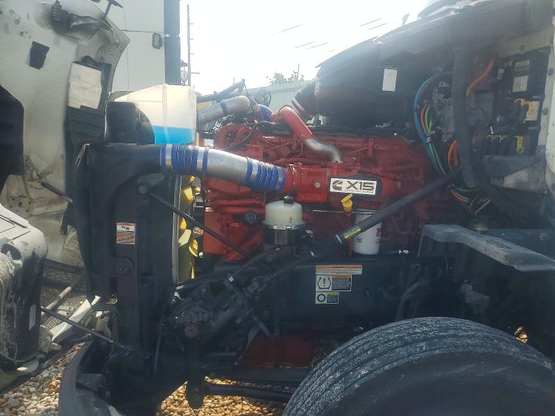 57902036 :رقم المزاد ، 1XPBA48XXJD478367 vin ، 2018 Peterbilt 579 مزاد بيع