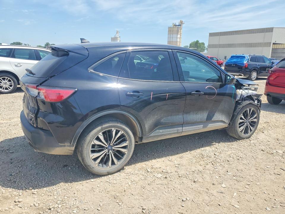 57583286 :رقم المزاد ، 1FMCU9G62MUA16064 vin ، 2021 Ford Escape مزاد بيع