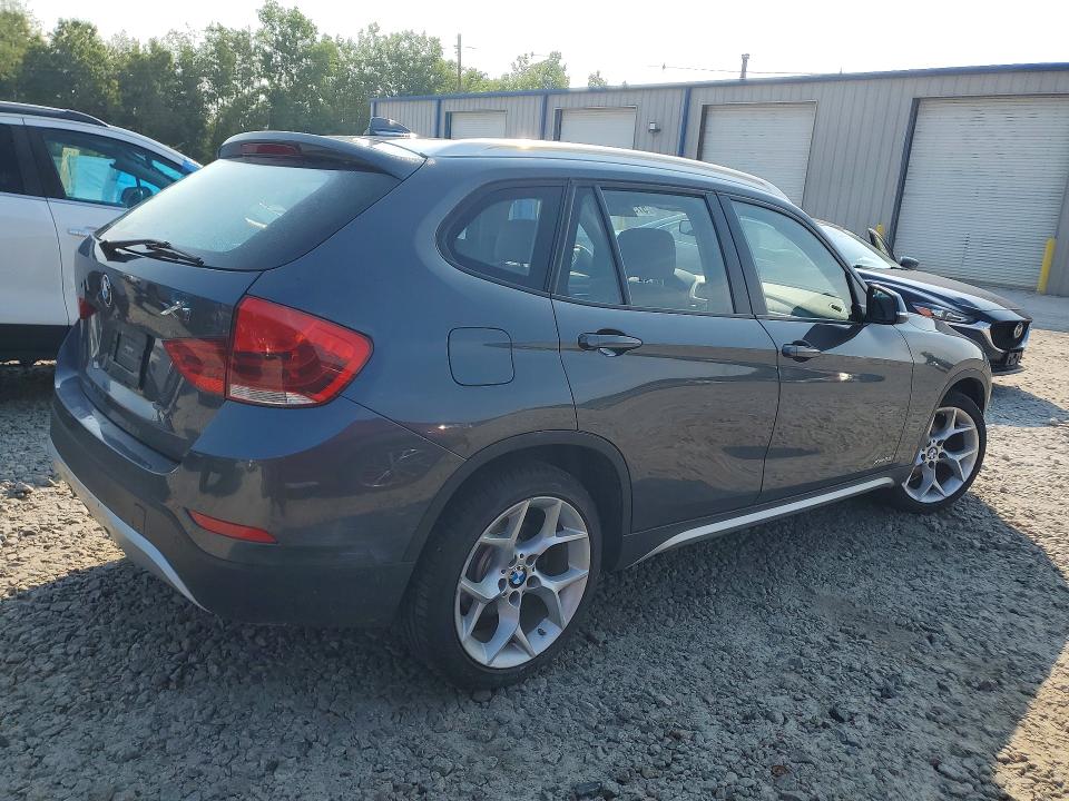 2015 Bmw X1 მანქანა იყიდება აუქციონზე, vin: WBAVL1C52FVY36234, აუქციონის ნომერი: 57577366
