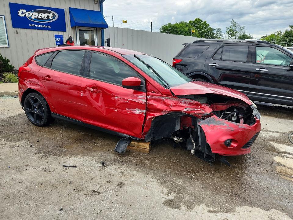 57521096 :رقم المزاد ، 1FAHP3K25CL151097 vin ، 2012 Ford Focus مزاد بيع