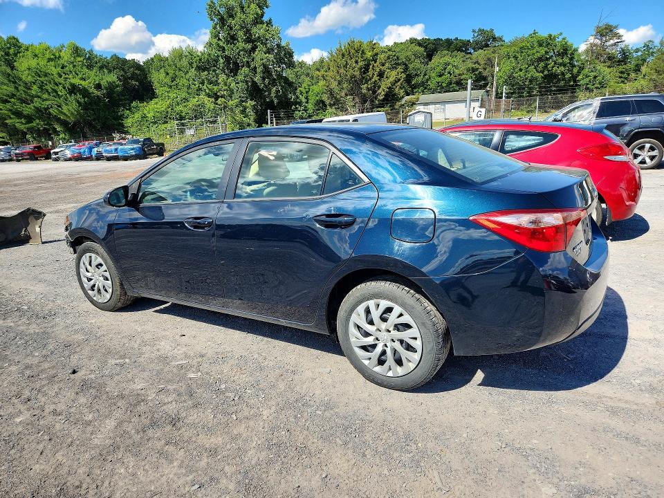 2017 Toyota Corolla მანქანა იყიდება აუქციონზე, vin: 2T1BURHE2HC925687, აუქციონის ნომერი: 57467466