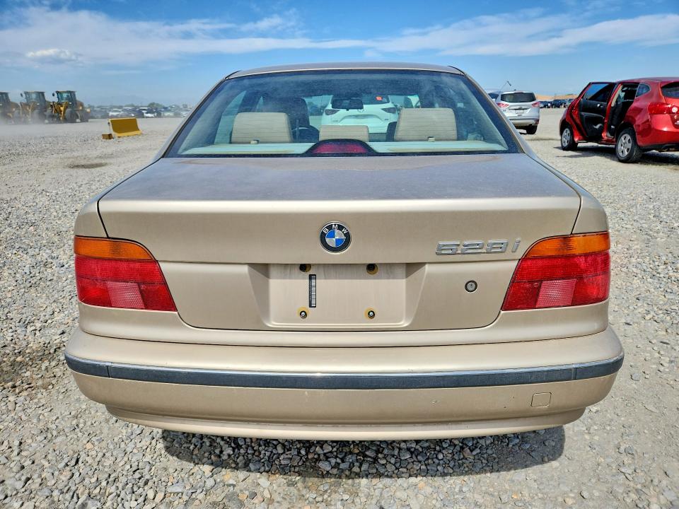 56404466 :رقم المزاد ، WBADD632XWGT90964 vin ، 1998 Bmw 528 مزاد بيع