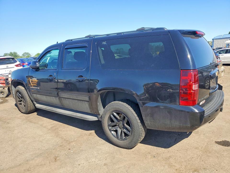 2013 Chevrolet Suburban მანქანა იყიდება აუქციონზე, vin: 1GNSKHE78DR361301, აუქციონის ნომერი: 78684995