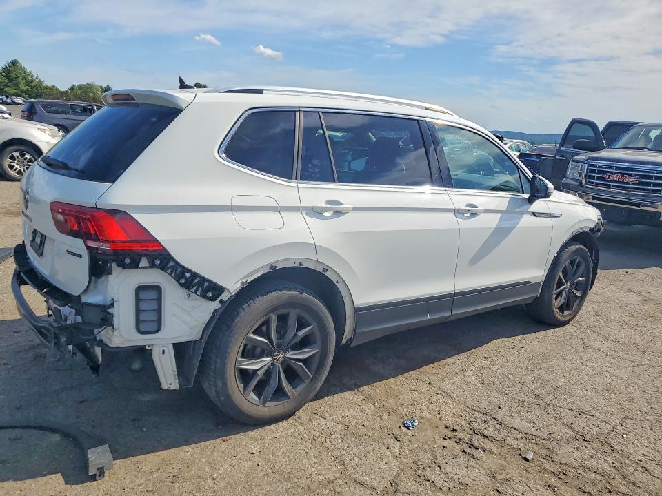 2024 Volkswagen Tiguan მანქანა იყიდება აუქციონზე, vin: 3VV2B7AX1RM042048, აუქციონის ნომერი: 57406706