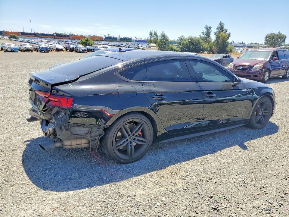 55725396 :رقم المزاد ، WAUENCF58JA108998 vin ، 2018 Audi A5 مزاد بيع