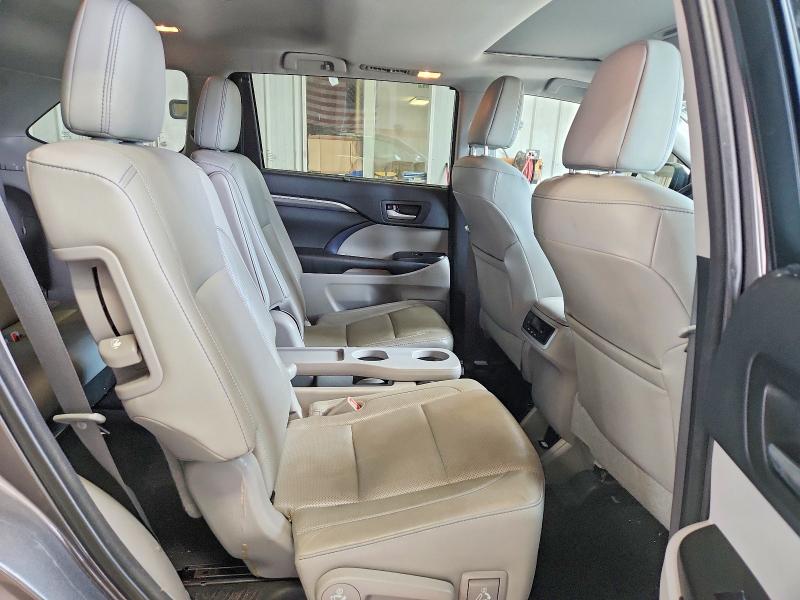 Продаж на аукціоні авто 2017 Toyota Highlander, vin: 5TDDZRFH6HS394220, номер лоту: 55475336