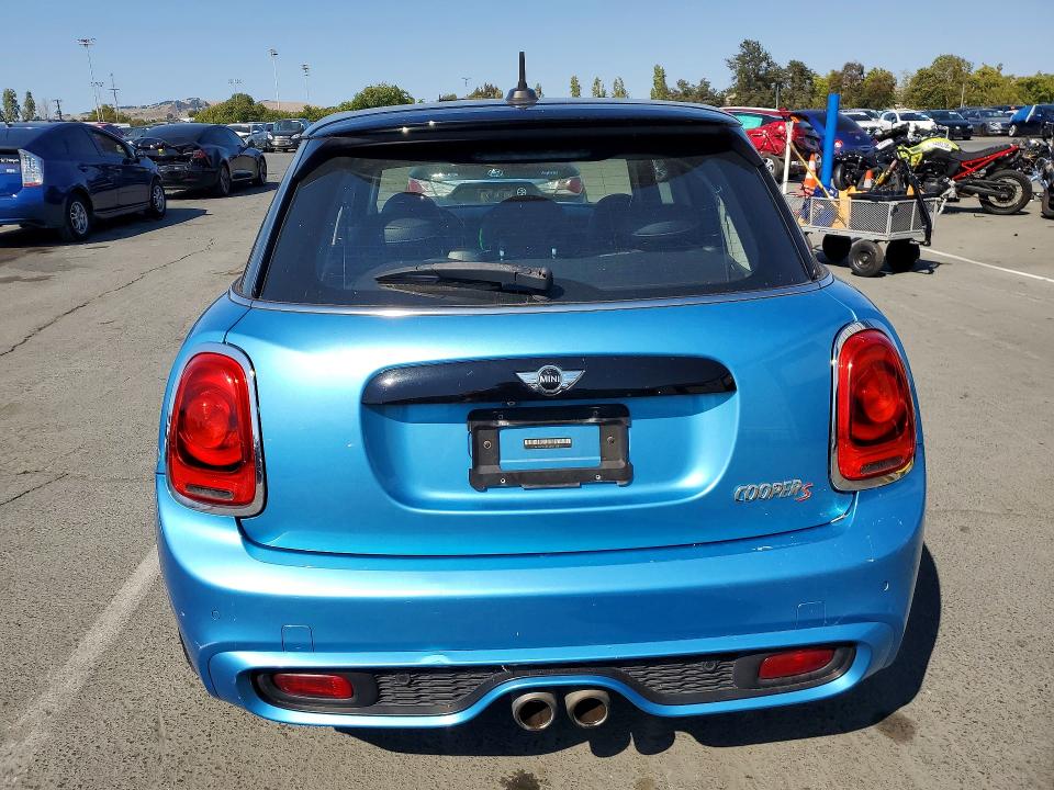 Aukcja sprzedaży 2018 Mini Cooper, vin: WMWXU3C52J2F49801, numer aukcji: 56180076