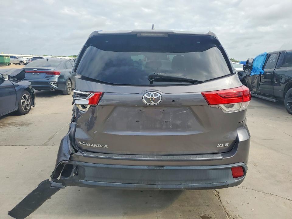 58304396 :رقم المزاد ، 5TDKZRFH3HS526048 vin ، 2017 Toyota Highlander مزاد بيع