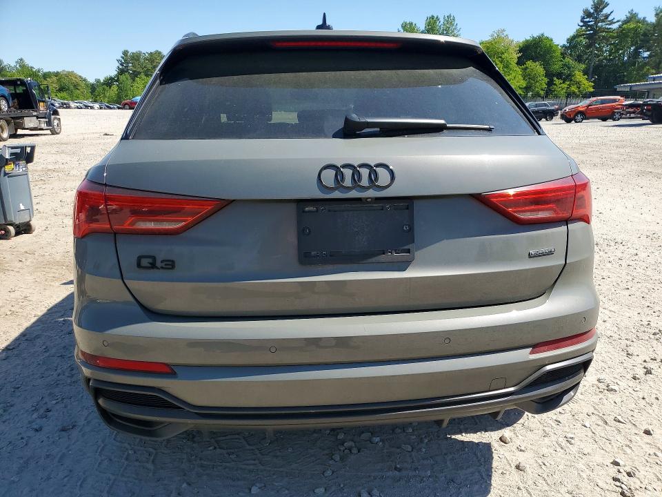 54876386 :رقم المزاد ، WA1EECF35N1075234 vin ، 2022 Audi Q3 مزاد بيع
