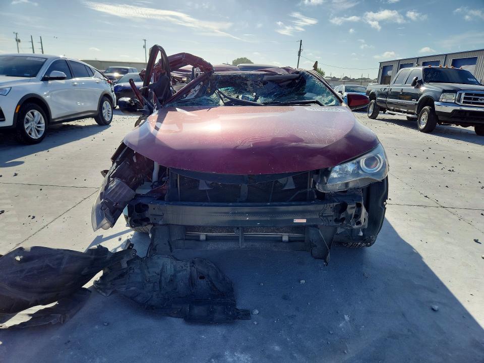 57055056 :رقم المزاد ، 4T1BF1FK7HU741980 vin ، 2017 Toyota Camry مزاد بيع
