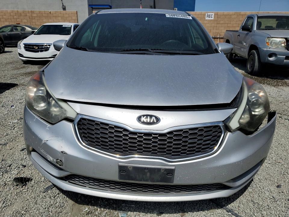 2014 Kia Forte მანქანა იყიდება აუქციონზე, vin: KNAFK4A63E5254632, აუქციონის ნომერი: 56286486