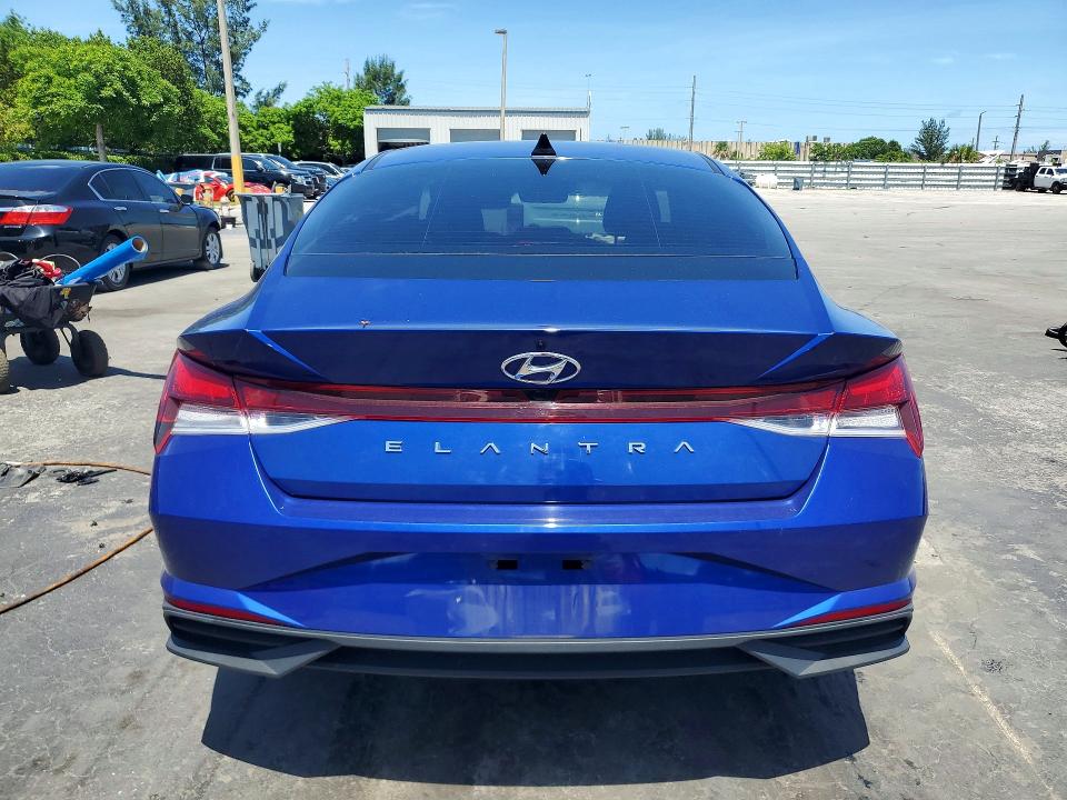 56643836 :رقم المزاد ، 5NPLS4AG2MH012699 vin ، 2021 Hyundai Elantra مزاد بيع