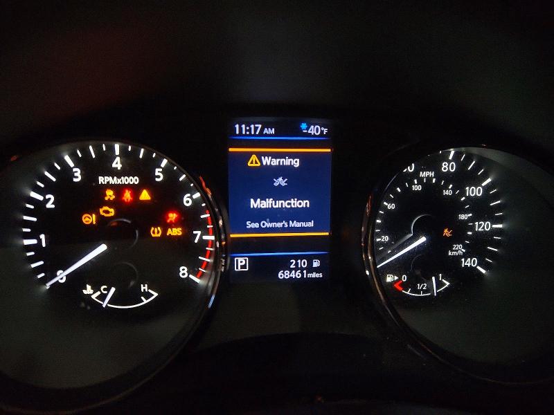 58241986 :رقم المزاد ، KNMAT2MV6JP601533 vin ، 2018 Nissan Rogue مزاد بيع