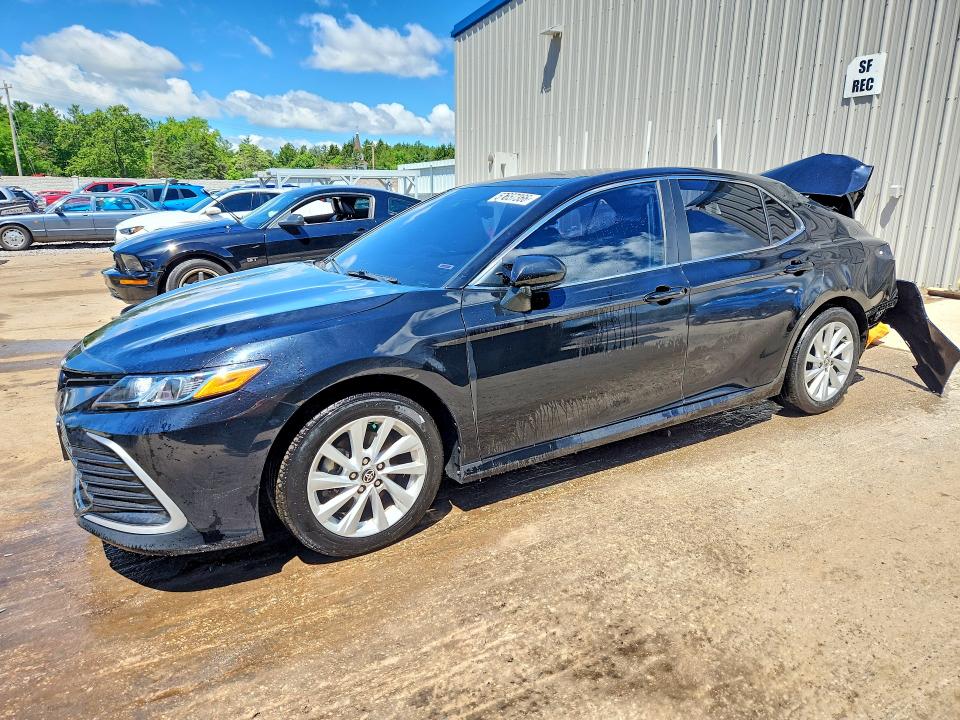 57657366 :رقم المزاد ، 4T1C11BK1RU131485 vin ، 2024 Toyota Camry مزاد بيع