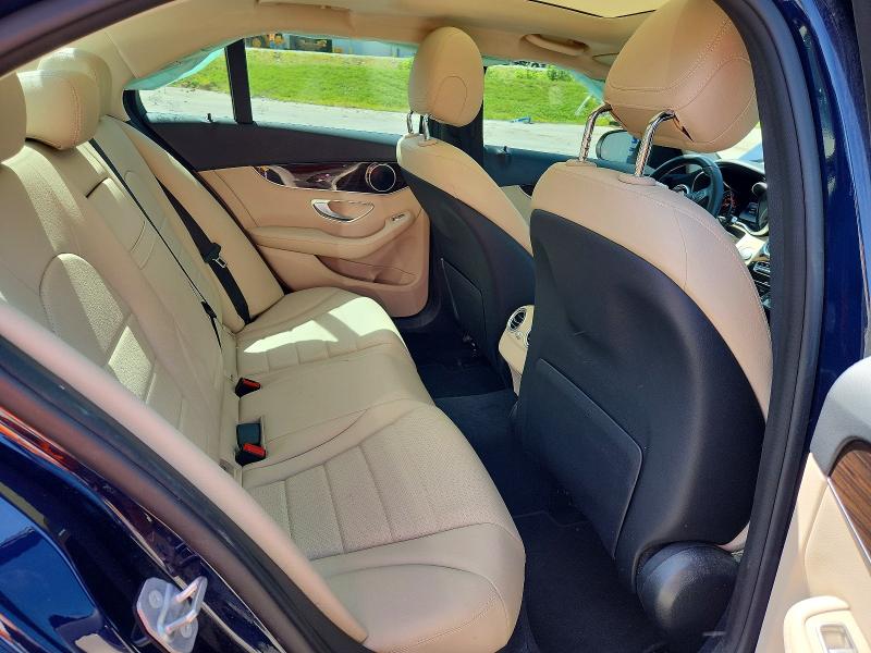58402206 :رقم المزاد ، 55SWF4KB0HU225478 vin ، 2017 Mercedes-benz C مزاد بيع