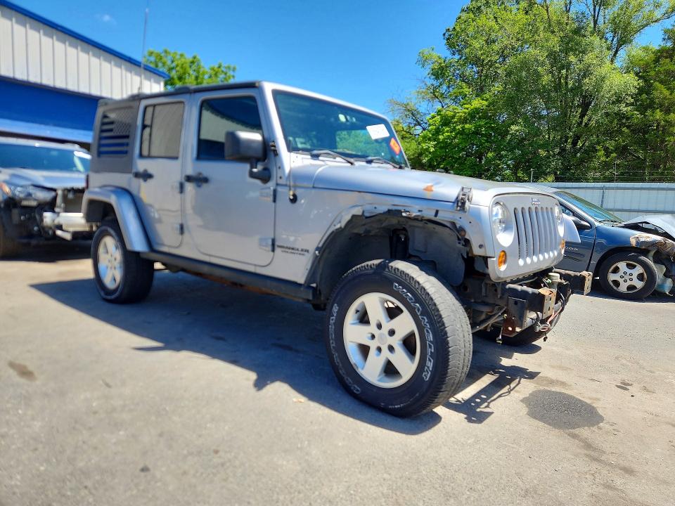 2013 Jeep Wrangler Unlimited მანქანა იყიდება აუქციონზე, vin: 1C4BJWEG0DL562838, აუქციონის ნომერი: 56948796
