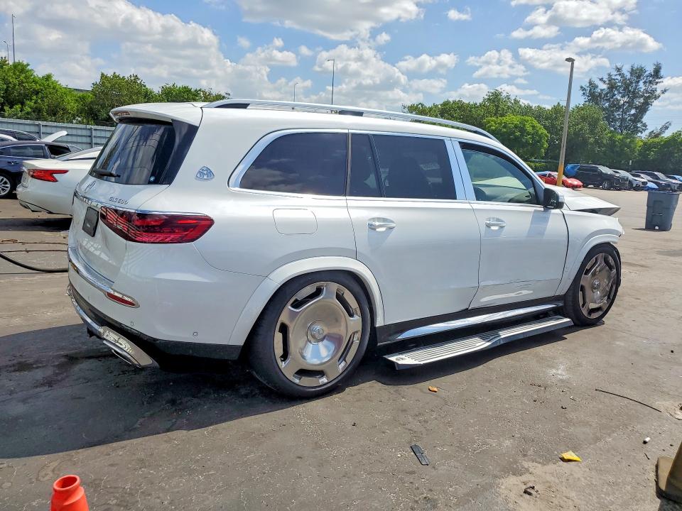 57781736 :رقم المزاد ، 4JGFF8HBXTB544278 vin ، 2026 Mercedes-benz Gls مزاد بيع