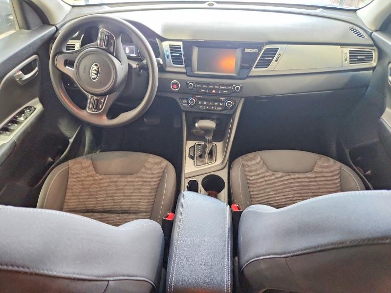 58988046 :رقم المزاد ، KNDCB3LC6H5064573 vin ، 2017 Kia Niro مزاد بيع