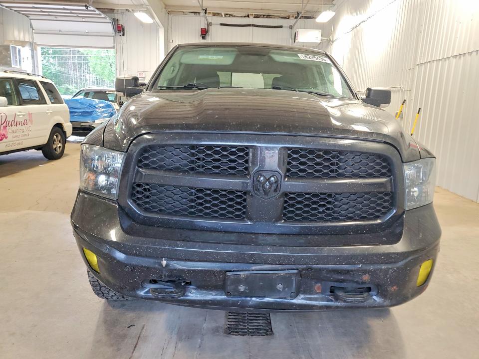 56295436 :رقم المزاد ، 1C6RR7TT7JS178867 vin ، 2018 Ram 1500 مزاد بيع