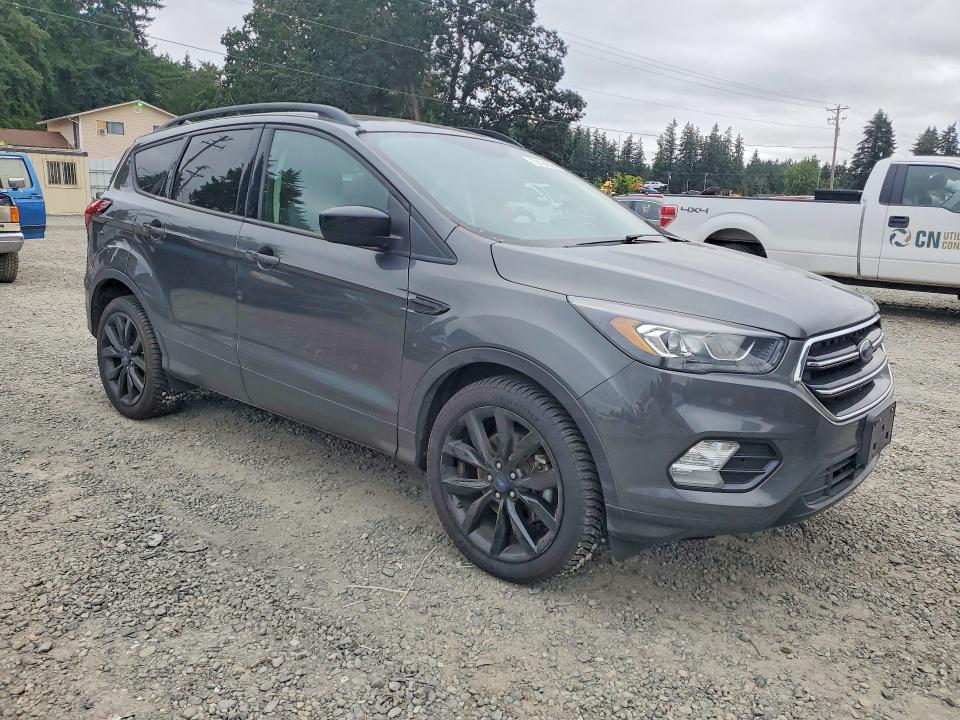 2019 Ford Escape მანქანა იყიდება აუქციონზე, vin: 1FMCU9GD2KUB09954, აუქციონის ნომერი: 57424526