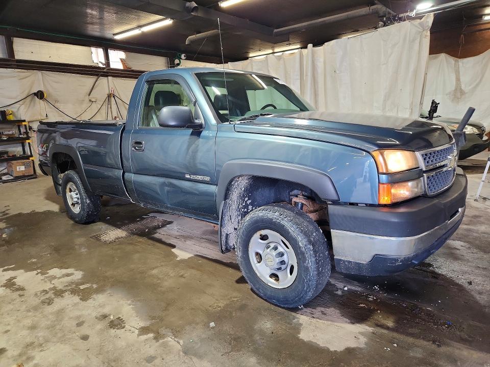 57570106 :رقم المزاد ، 1GCHK24U96E121756 vin ، 2006 Chevrolet Silverado مزاد بيع