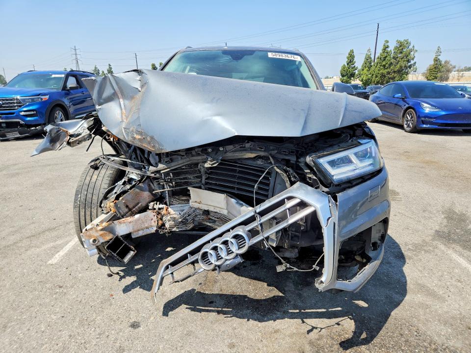 Продаж на аукціоні авто 2018 Audi Q5, vin: WA1CNAFY5J2018043, номер лоту: 58983676