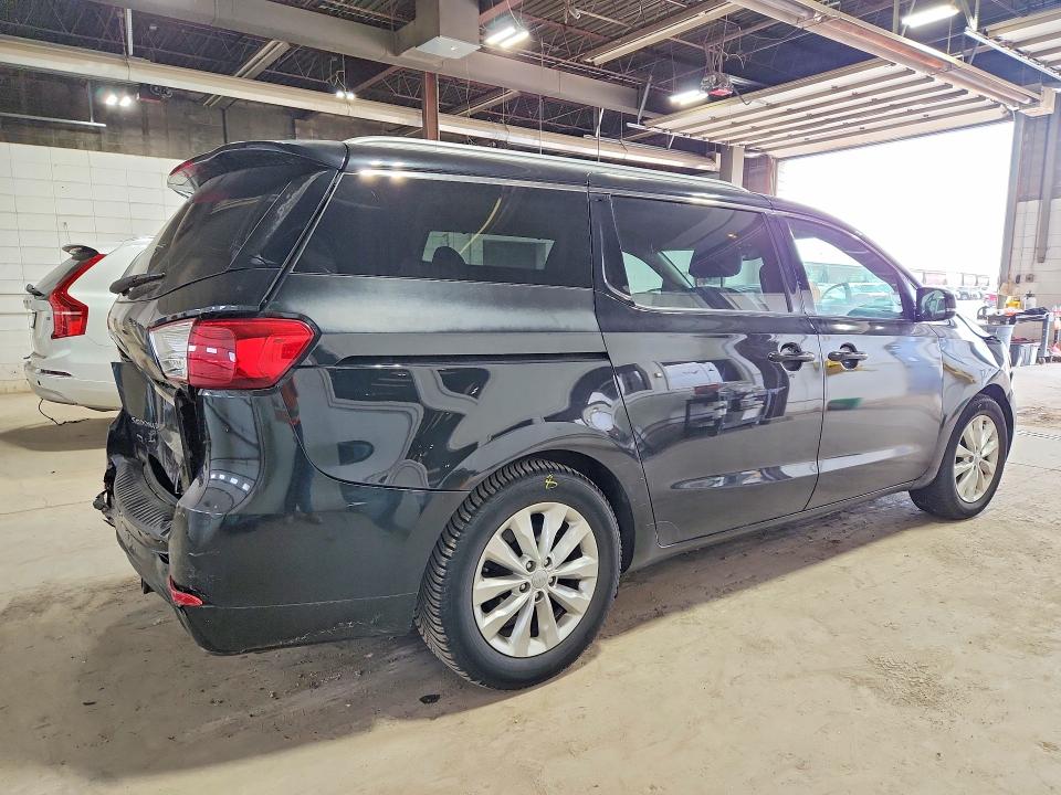 58648816 :رقم المزاد ، KNDMC5C14G6139498 vin ، 2016 Kia Sedona مزاد بيع