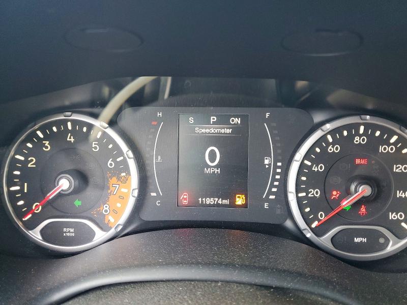 2017 Jeep Renegade მანქანა იყიდება აუქციონზე, vin: ZACCJAAB5HPF31149, აუქციონის ნომერი: 55653096
