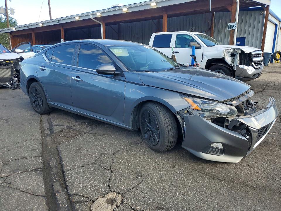 56995856 :رقم المزاد ، 1N4BL4BV1NN316393 vin ، 2022 Nissan Altima مزاد بيع