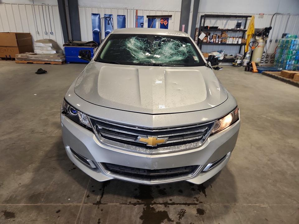 2017 Chevrolet Impala მანქანა იყიდება აუქციონზე, vin: 1G1105S32HU185996, აუქციონის ნომერი: 57696826