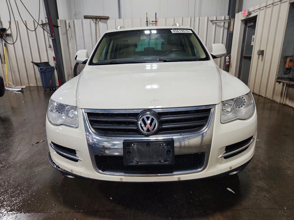 Продажа на аукционе авто 2010 Volkswagen Touareg, vin: WVGBF7A96AD004119, номер лота: 85619615