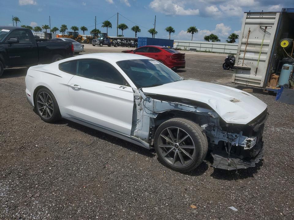 57395616 :رقم المزاد ، 1FA6P8TH6J5179189 vin ، 2018 Ford Mustang مزاد بيع