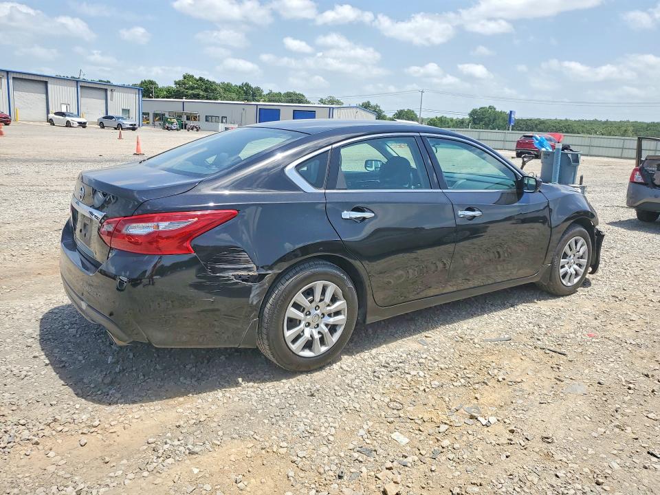 Продажа на аукционе авто 2018 Nissan Altima, vin: 1N4AL3AP5JC110895, номер лота: 59081036