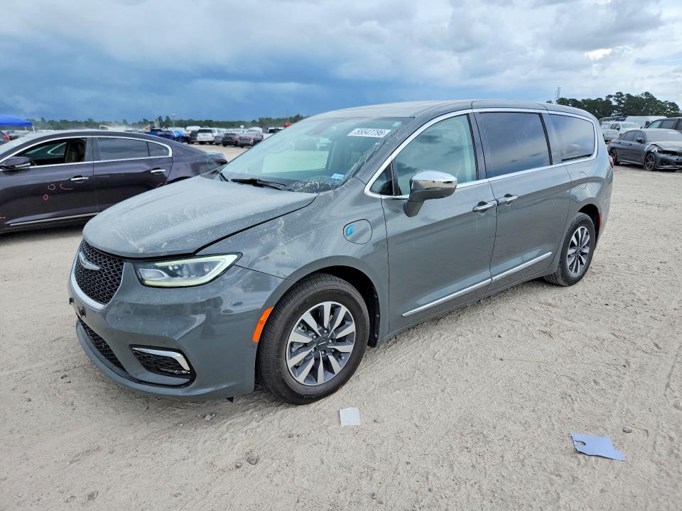 55547796 :رقم المزاد ، 2C4RC1S71NR207833 vin ، 2022 Chrysler Pacifica مزاد بيع