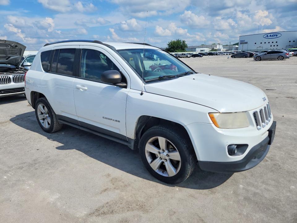 56133986 :رقم المزاد ، 1C4NJCBAXCD605487 vin ، 2012 Jeep Compass مزاد بيع