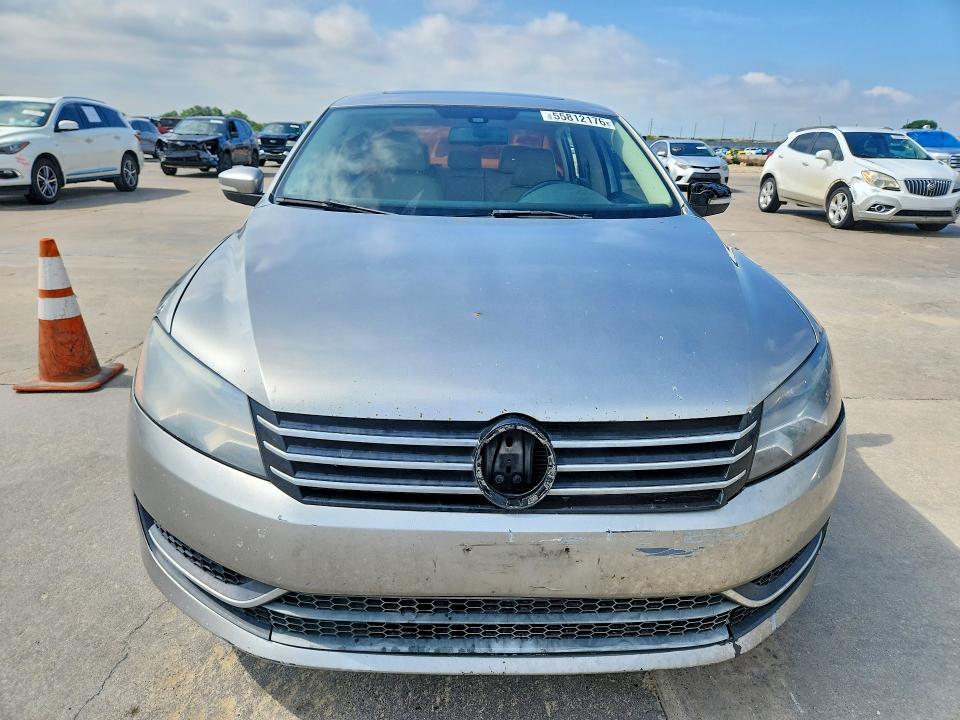 55812176 :رقم المزاد ، 1VWBN7A31DC033666 vin ، 2013 Volkswagen Passat مزاد بيع