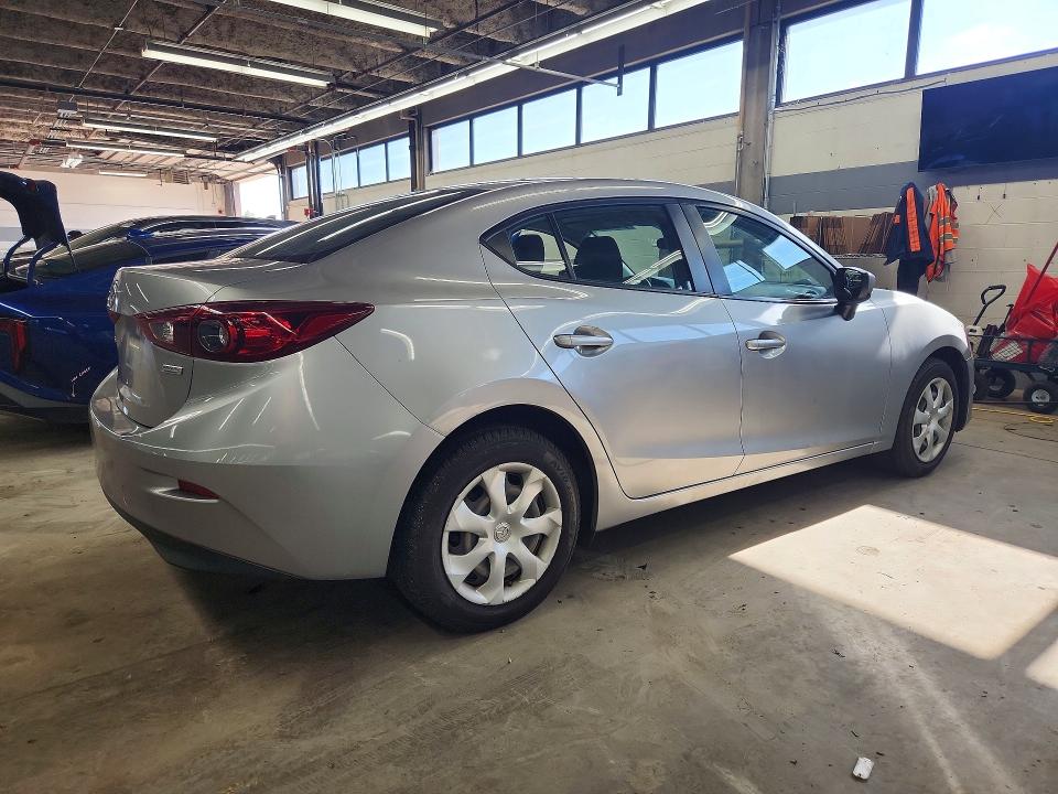 2015 Mazda 3 მანქანა იყიდება აუქციონზე, vin: 3MZBM1U78FM204123, აუქციონის ნომერი: 57215916