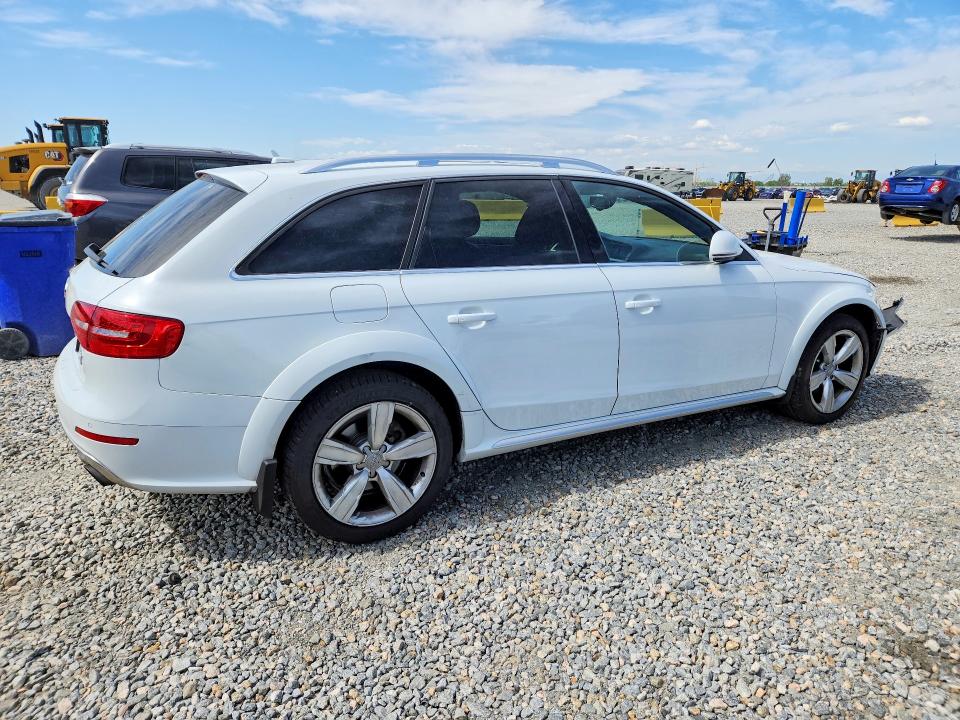 56301026 :رقم المزاد ، WA1UFAFL3FA114143 vin ، 2015 Audi A4 Allroad مزاد بيع