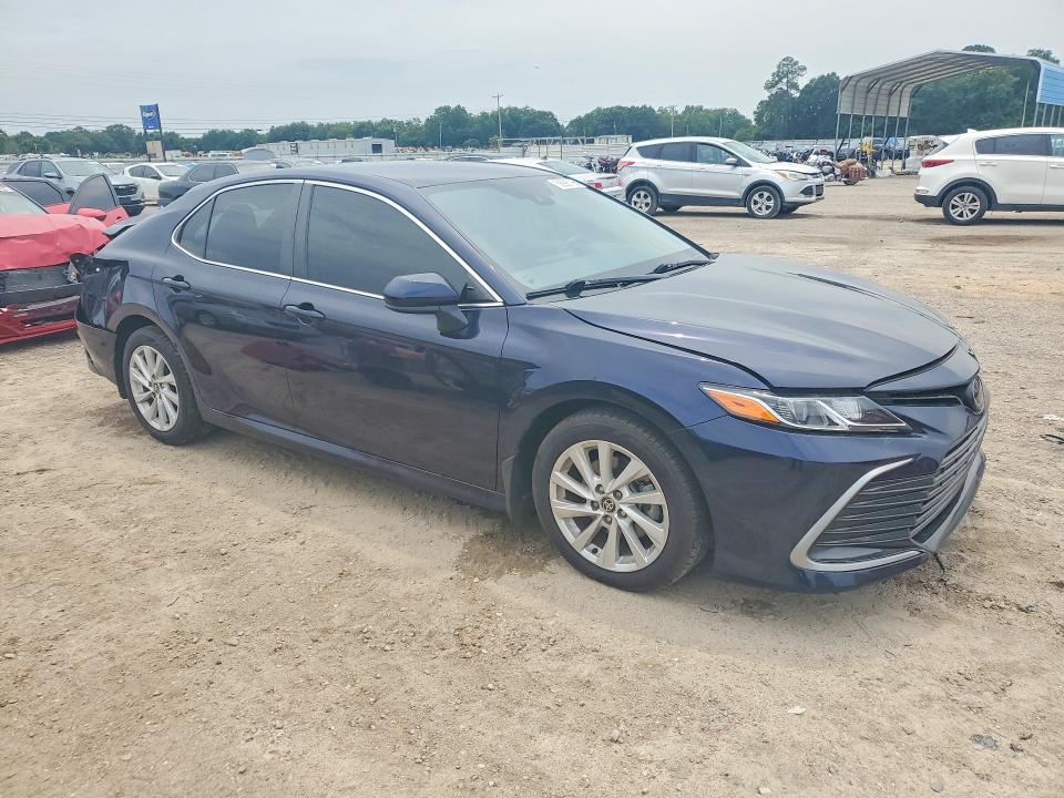 2022 Toyota Camry მანქანა იყიდება აუქციონზე, vin: 4T1C11AK8NU073399, აუქციონის ნომერი: 58996756