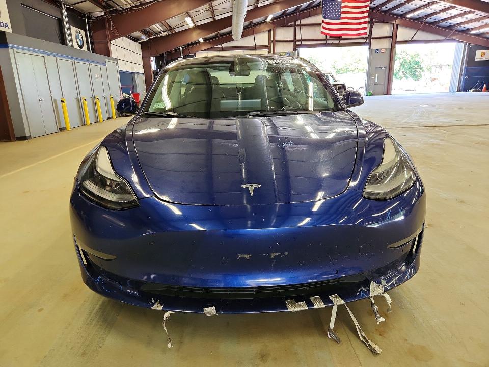2022 Tesla Model 3 მანქანა იყიდება აუქციონზე, vin: 5YJ3E1EA3NF369756, აუქციონის ნომერი: 56932796