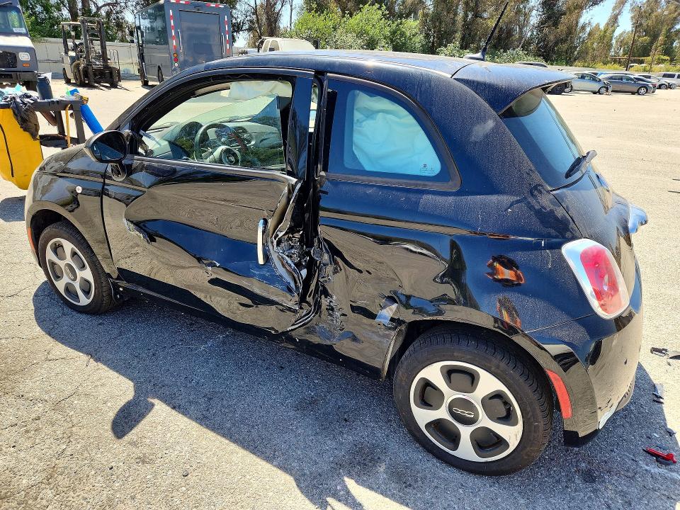 Продажа на аукционе авто 2015 Fiat 500, vin: 3C3CFFGE9FT667049, номер лота: 56732456