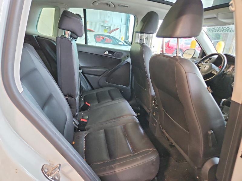 56835306 :رقم المزاد ، WVGBV7AX4FW502364 vin ، 2015 Volkswagen Tiguan مزاد بيع
